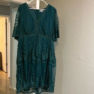 Stunning hunter green white birch lace design overlay 2X dress